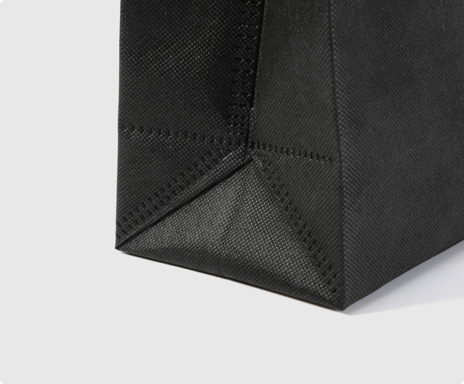 Custom Nonwoven Pouches