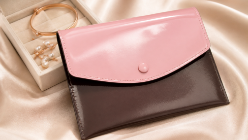 Two-Tone and Laminated Pouches