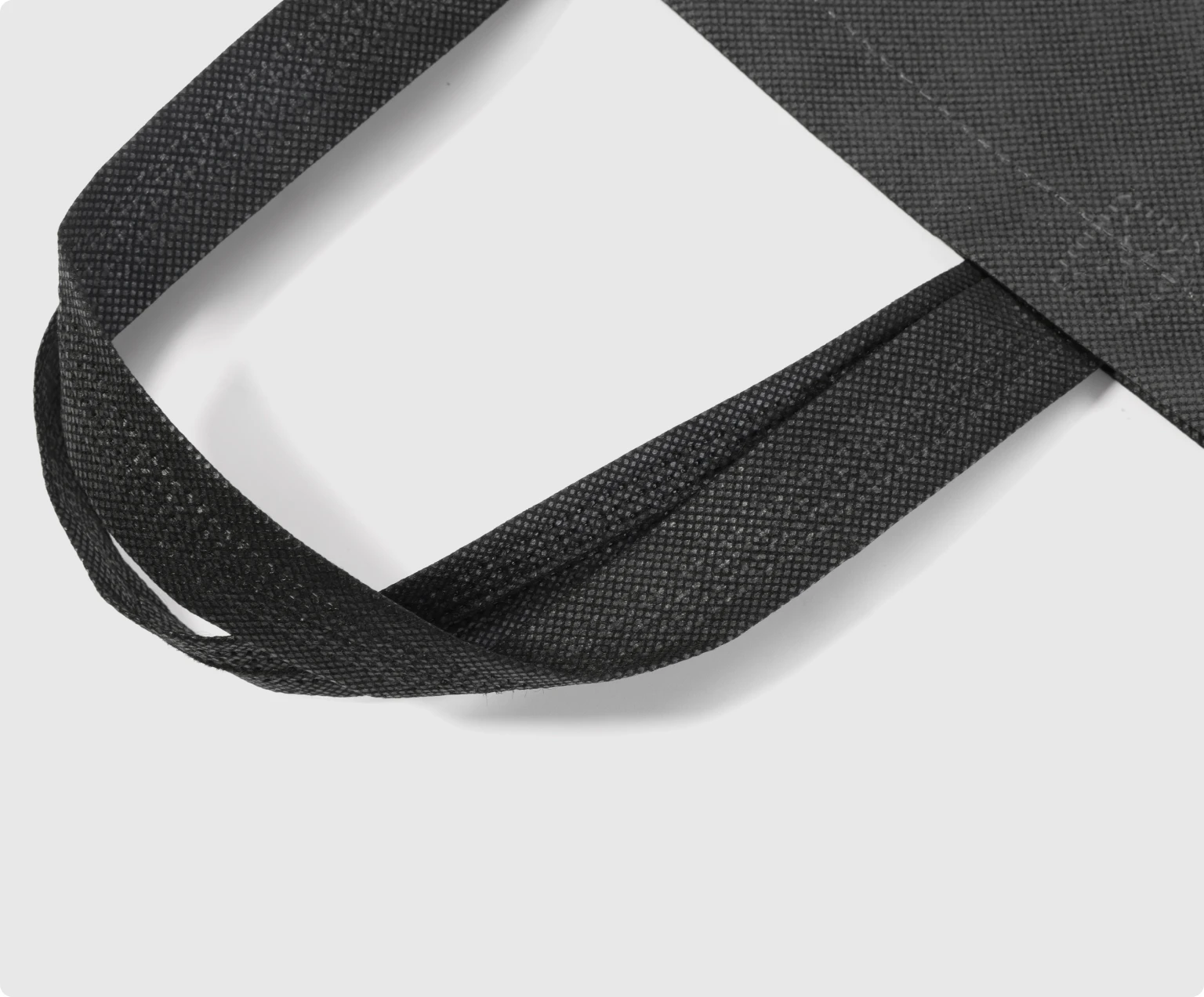 Custom Nonwoven Pouches